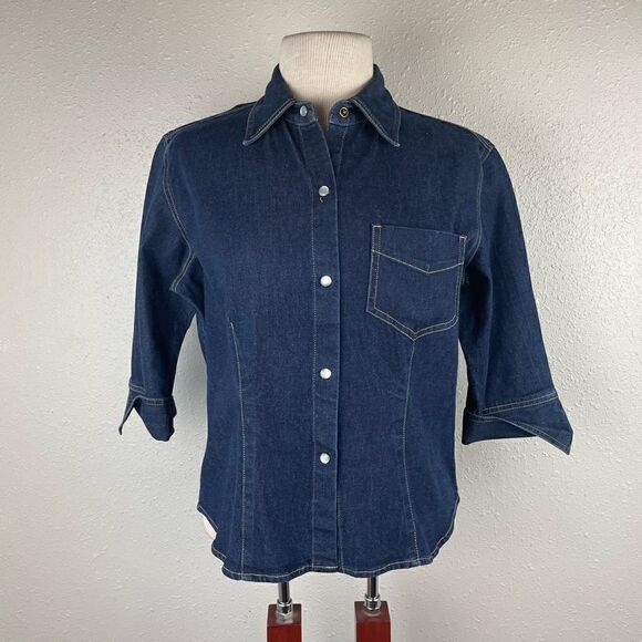 Liz Claiborne LizSport Denim Button Down Shirt Size S EUC - Picture 1 of 6